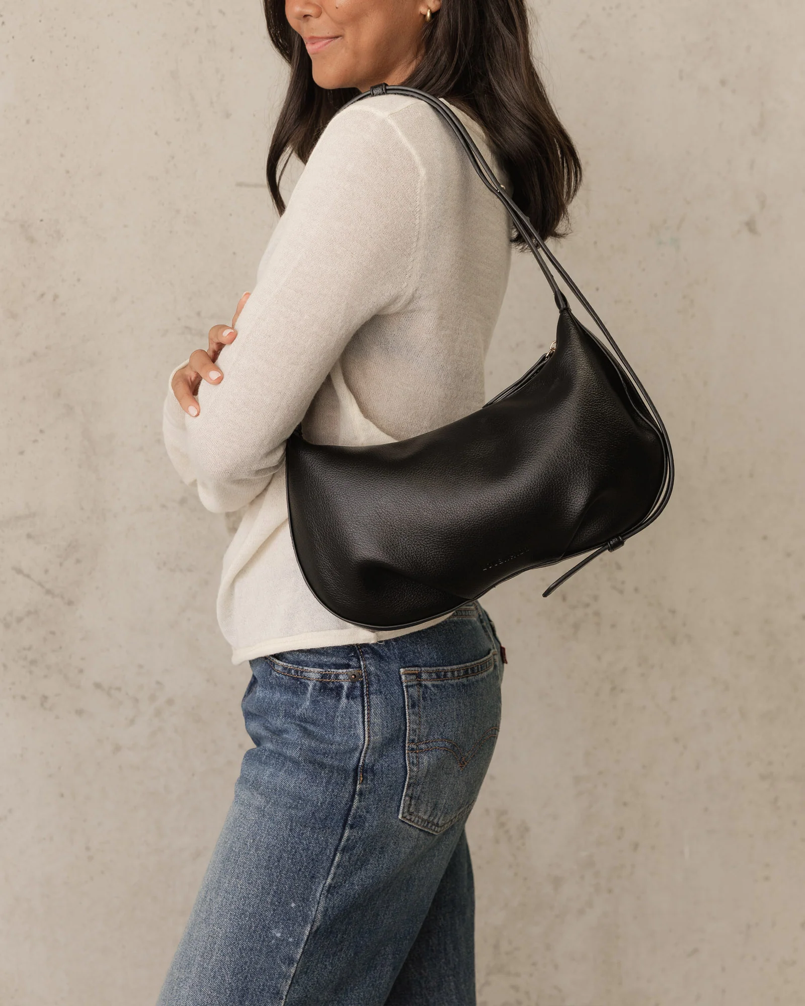 Olivia Shoulder Bag - Black - Image 2