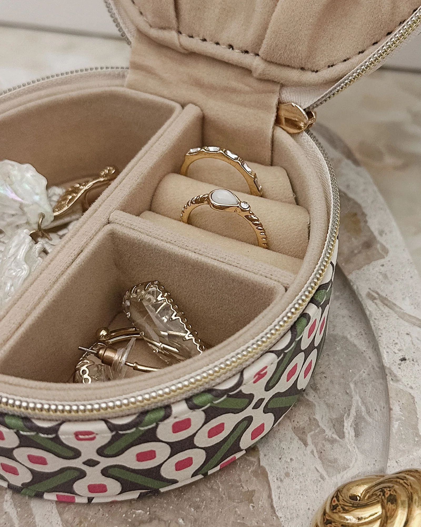Sisco Jewellery Box - Retro Olive - Image 7